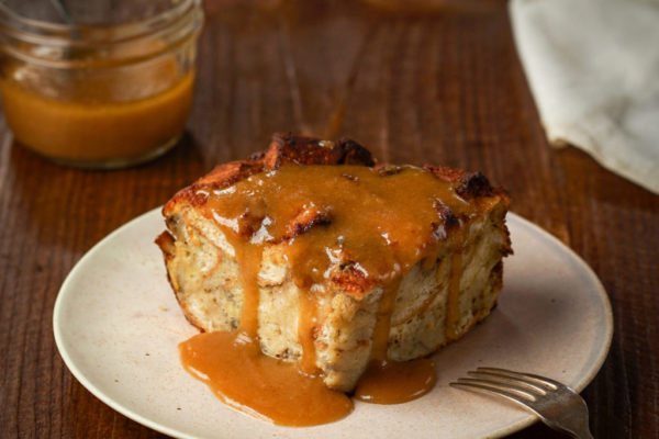 Apple bread pudding with caramel sauce